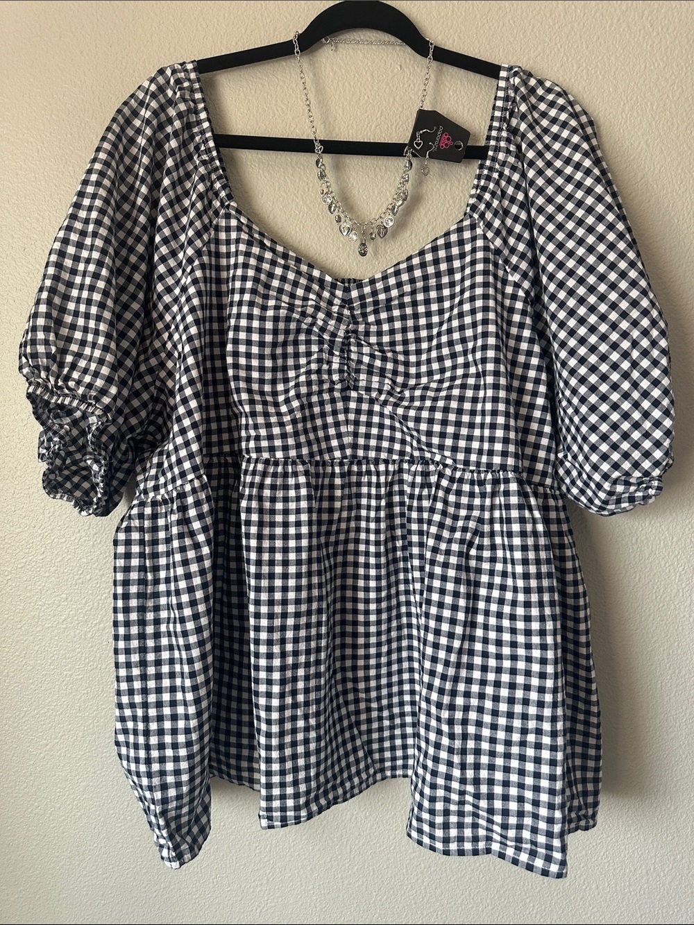 Summer Top 3x Black & White Baby Doll Puffy Short Sleeves with necklace set